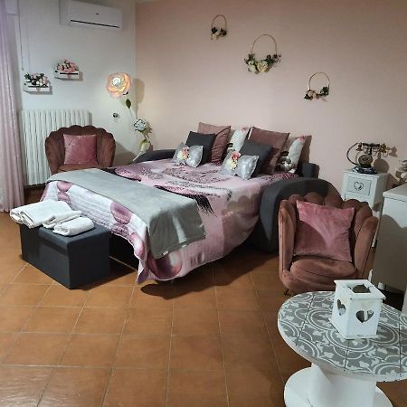 Shabby Chic Rooms Con Cucina E Giardino Privato Pomarico Exterior foto