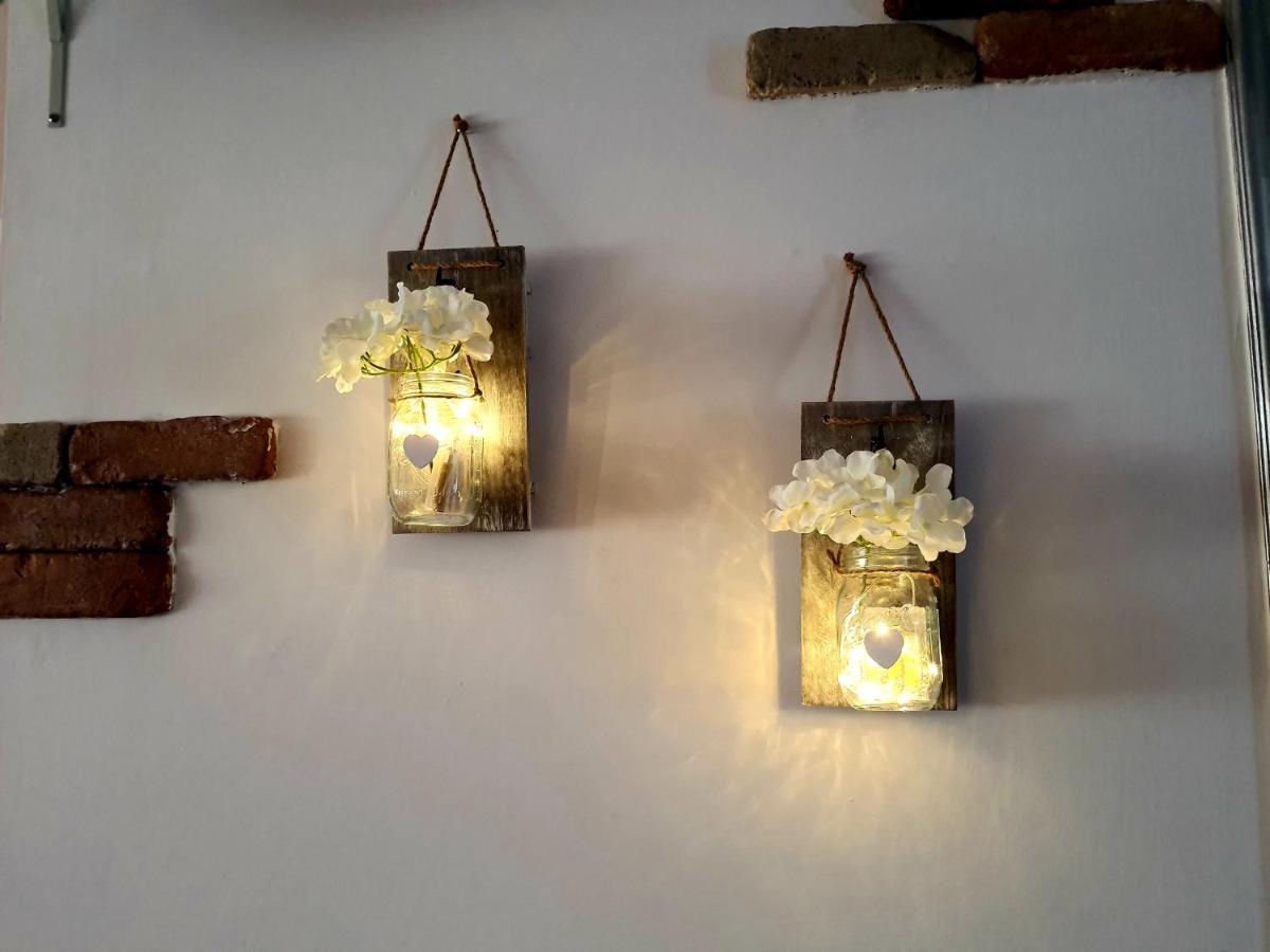 Shabby Chic Rooms Con Cucina E Giardino Privato Pomarico Exterior foto