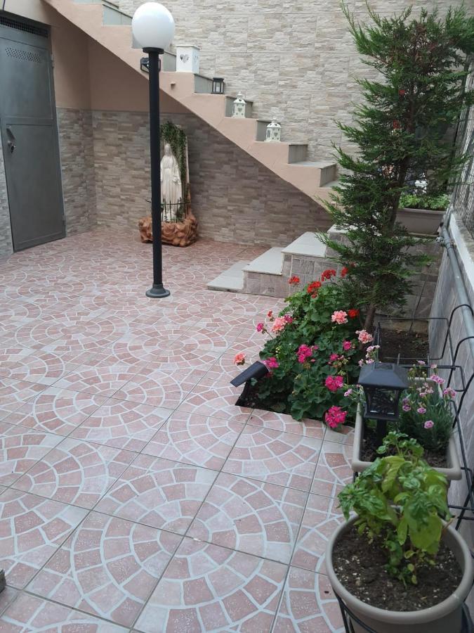 Shabby Chic Rooms Con Cucina E Giardino Privato Pomarico Exterior foto