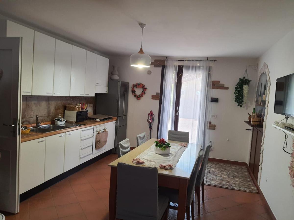 Shabby Chic Rooms Con Cucina E Giardino Privato Pomarico Exterior foto